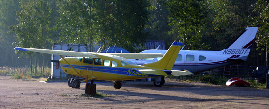 チナ温泉の飛行機