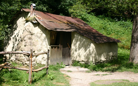 �A���E�^�E�������l�J���҂̏Z����