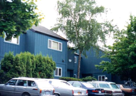 ���݂� Cedar Mill Crossing